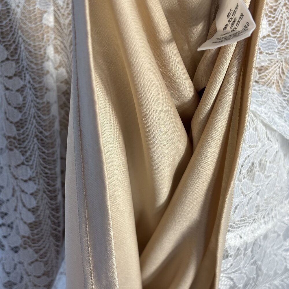 Lulus White & Beige Lace V-Neck Sleeveless Dress - Picture 6 of 11